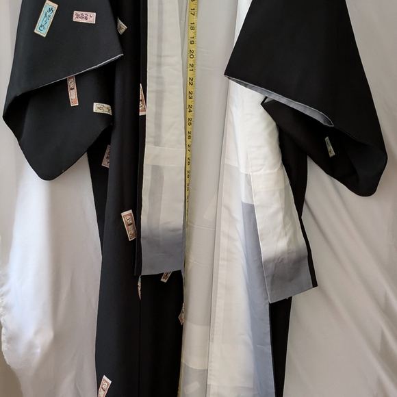 Vintage Kimono - Picture 7 of 8